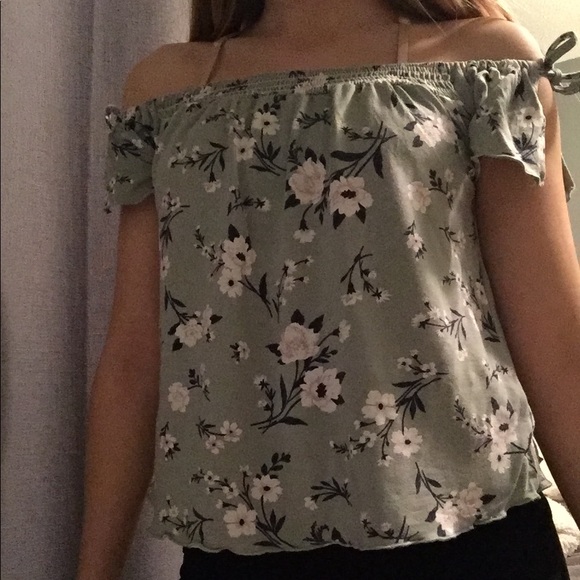 Floral Top - Picture 1 of 1